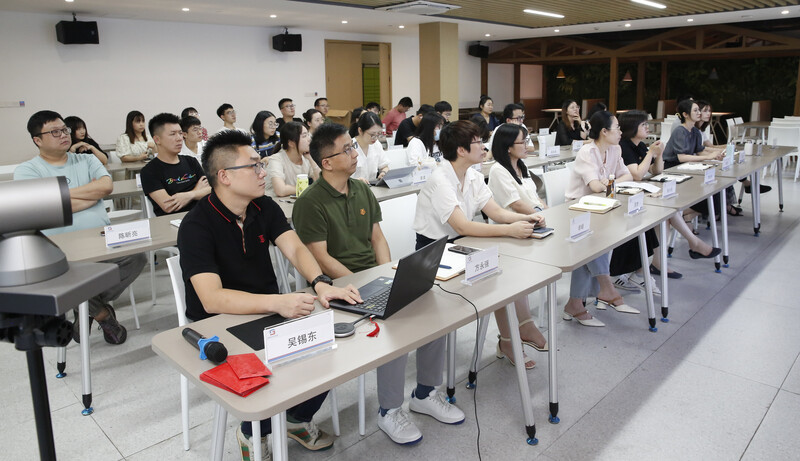 綠時(shí)召開上半年度工作會(huì)議
